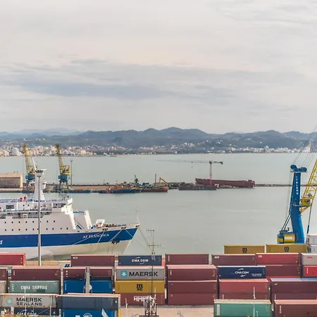 Sky Апартаменты *